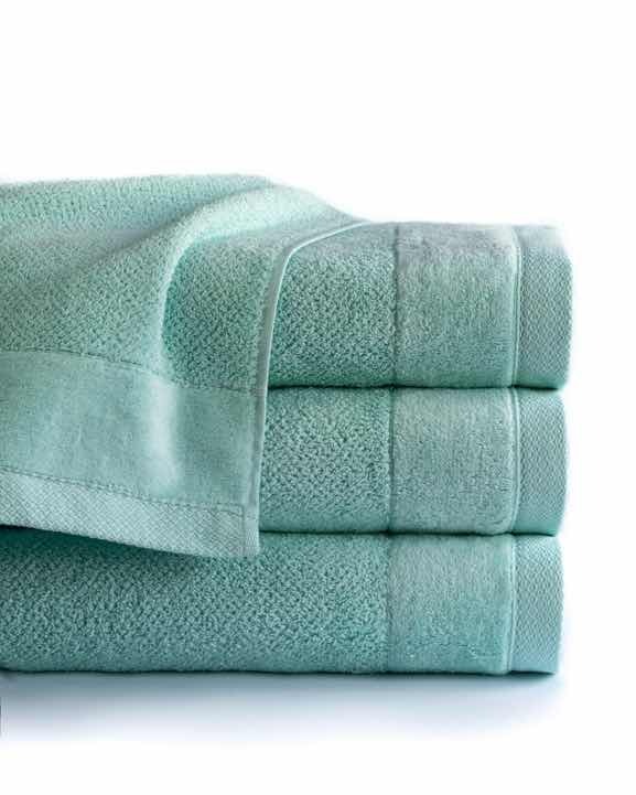 RĘCZNIK KĄPIELOWY 70x140 SPA HOTELOWY Duży Bawełniany 550g/m2 CHŁONNY - VITO jasny turkus (2)
